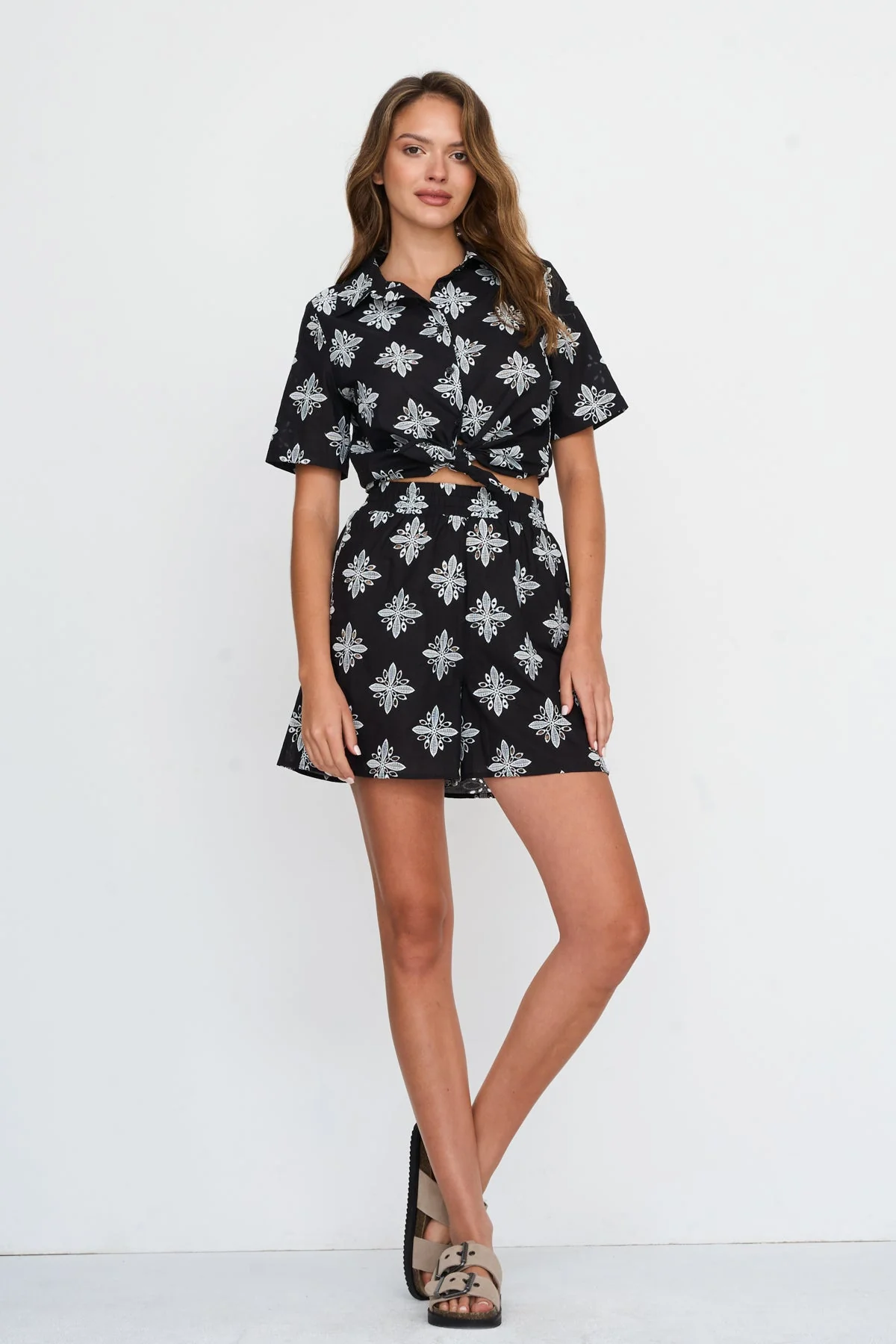 Bluse mit Lochmuster - Image 2