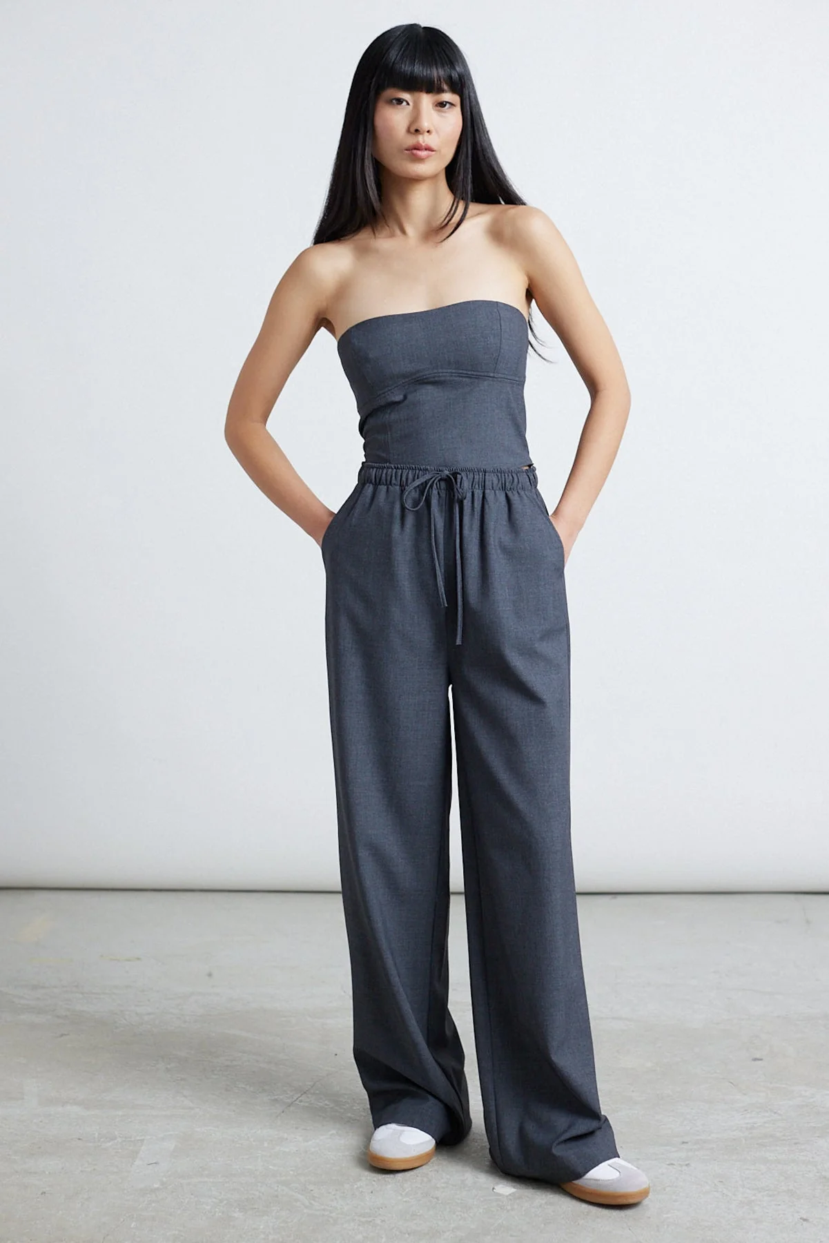Hose in Grau - Image 11