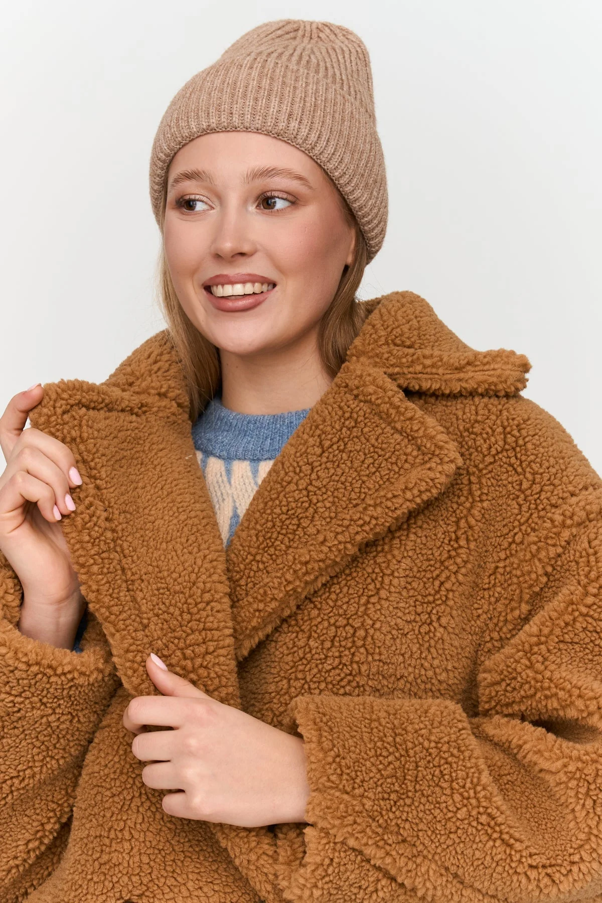 Jacke aus Teddy-Stoff. - Image 3