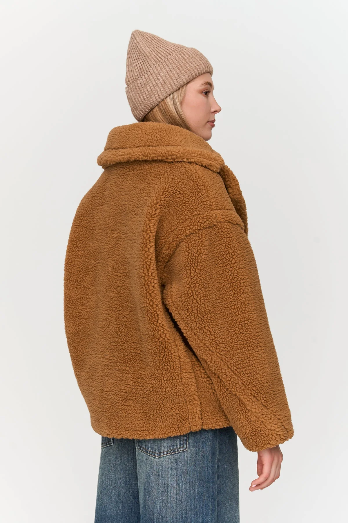 Jacke aus Teddy-Stoff. - Image 4