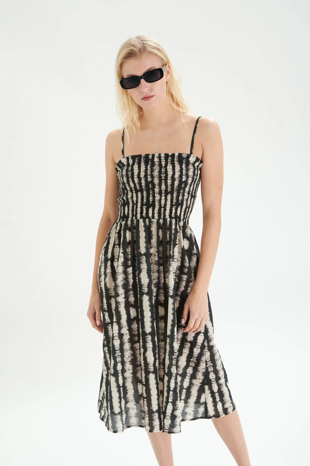 Kleid mit Print - Image 9