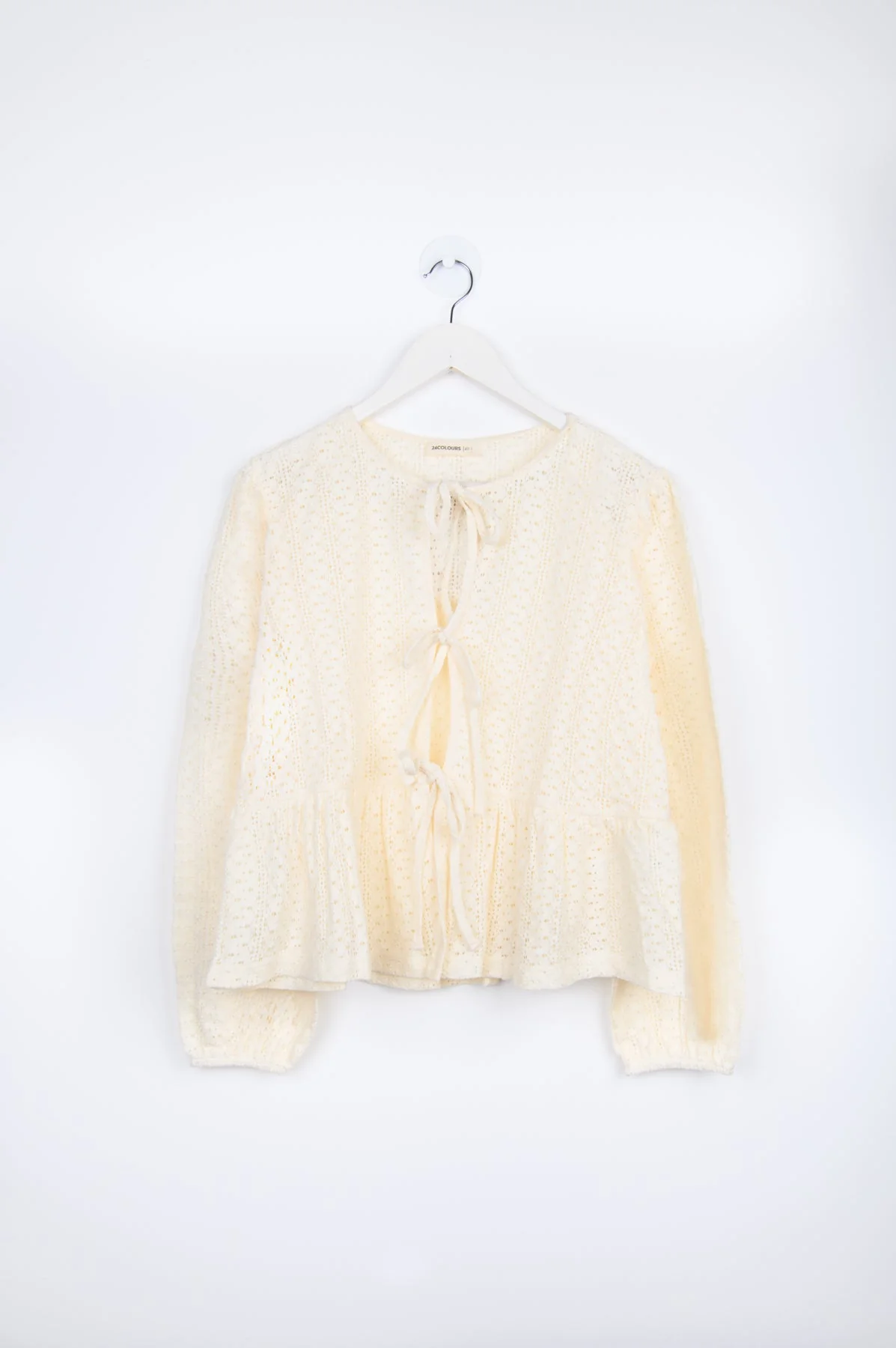 Shirt in Off-White - Image 9