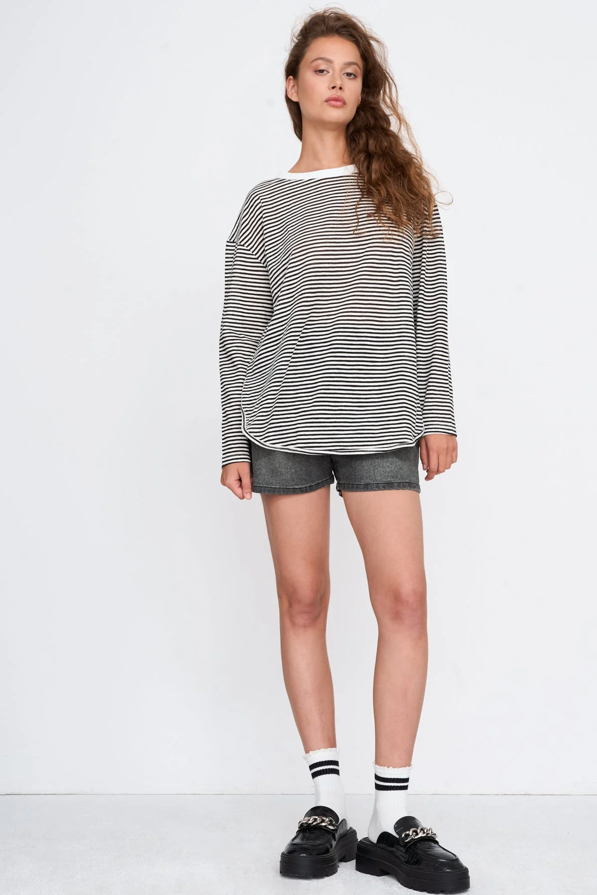 Shorts in Grau - Image 4